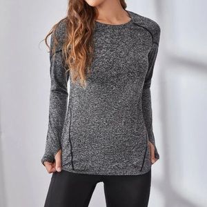 Yoga Basic Raglan Sleeve Sports Tee With Thumb Holes